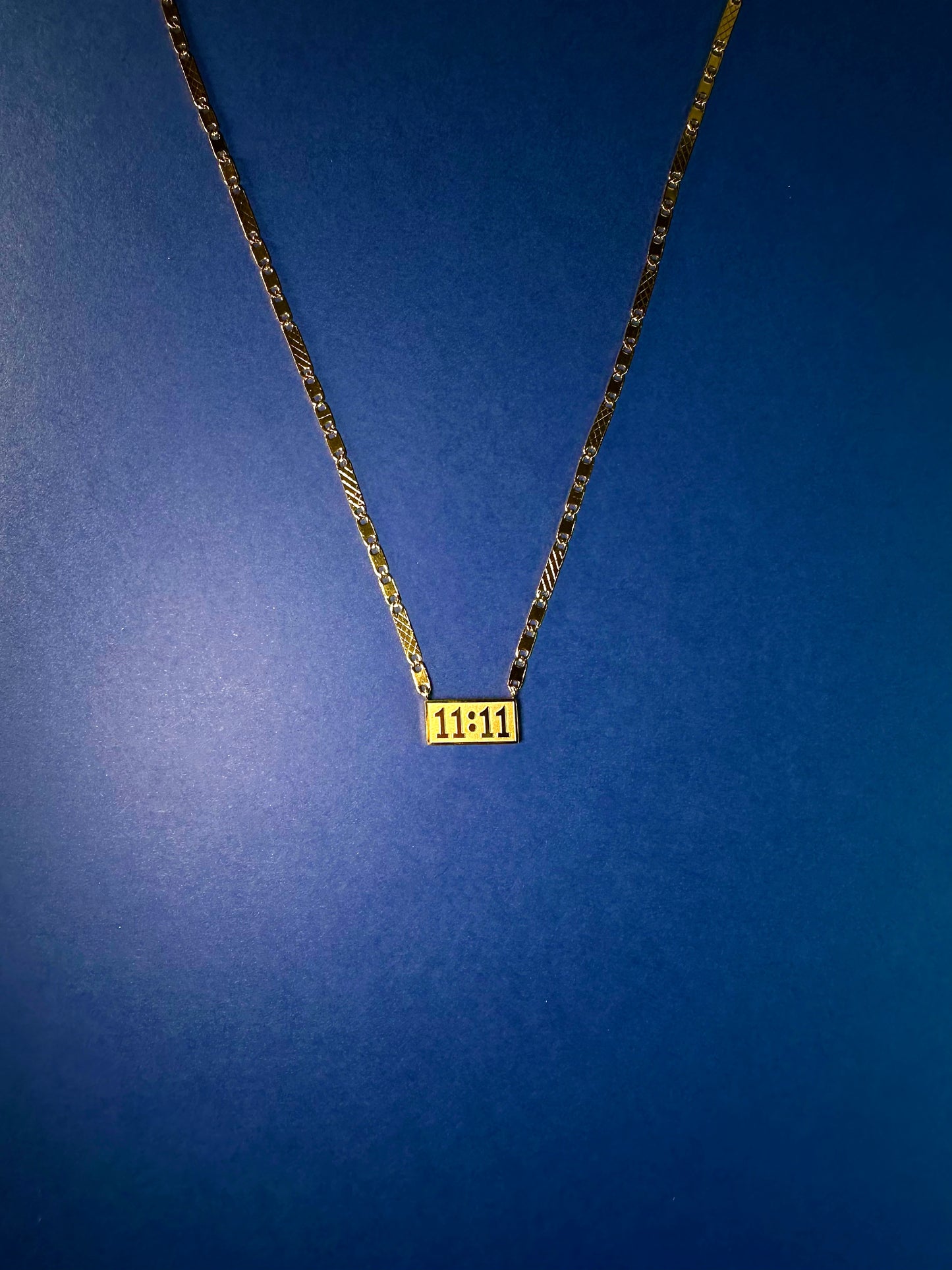 Collier Lehahiah 11:11