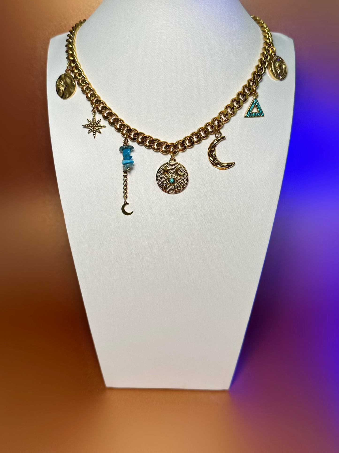 Collier Nout