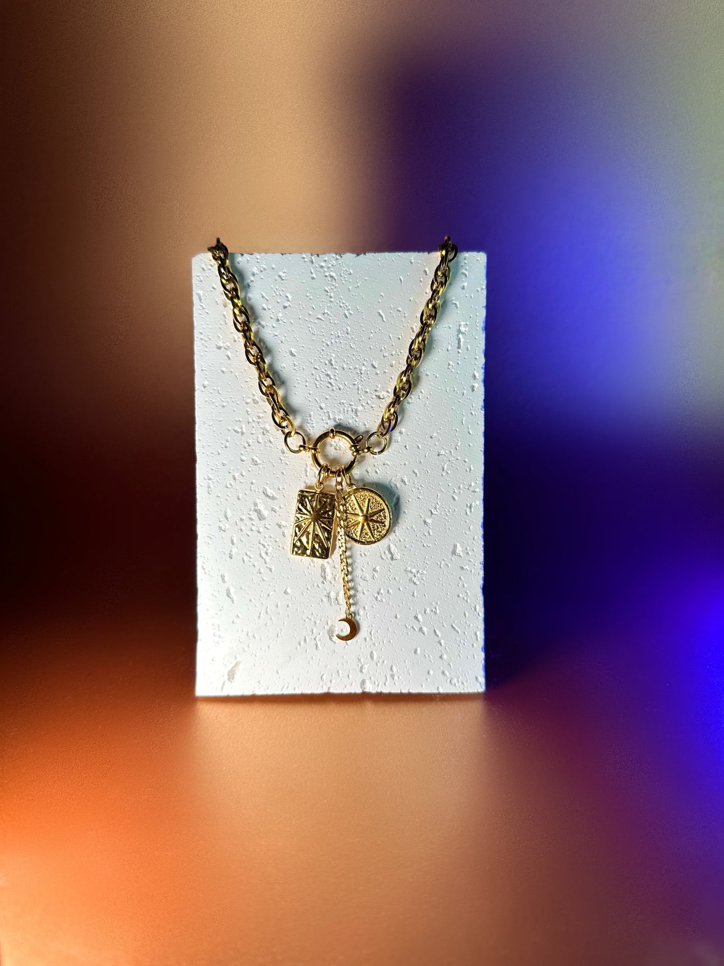 Collier NYX