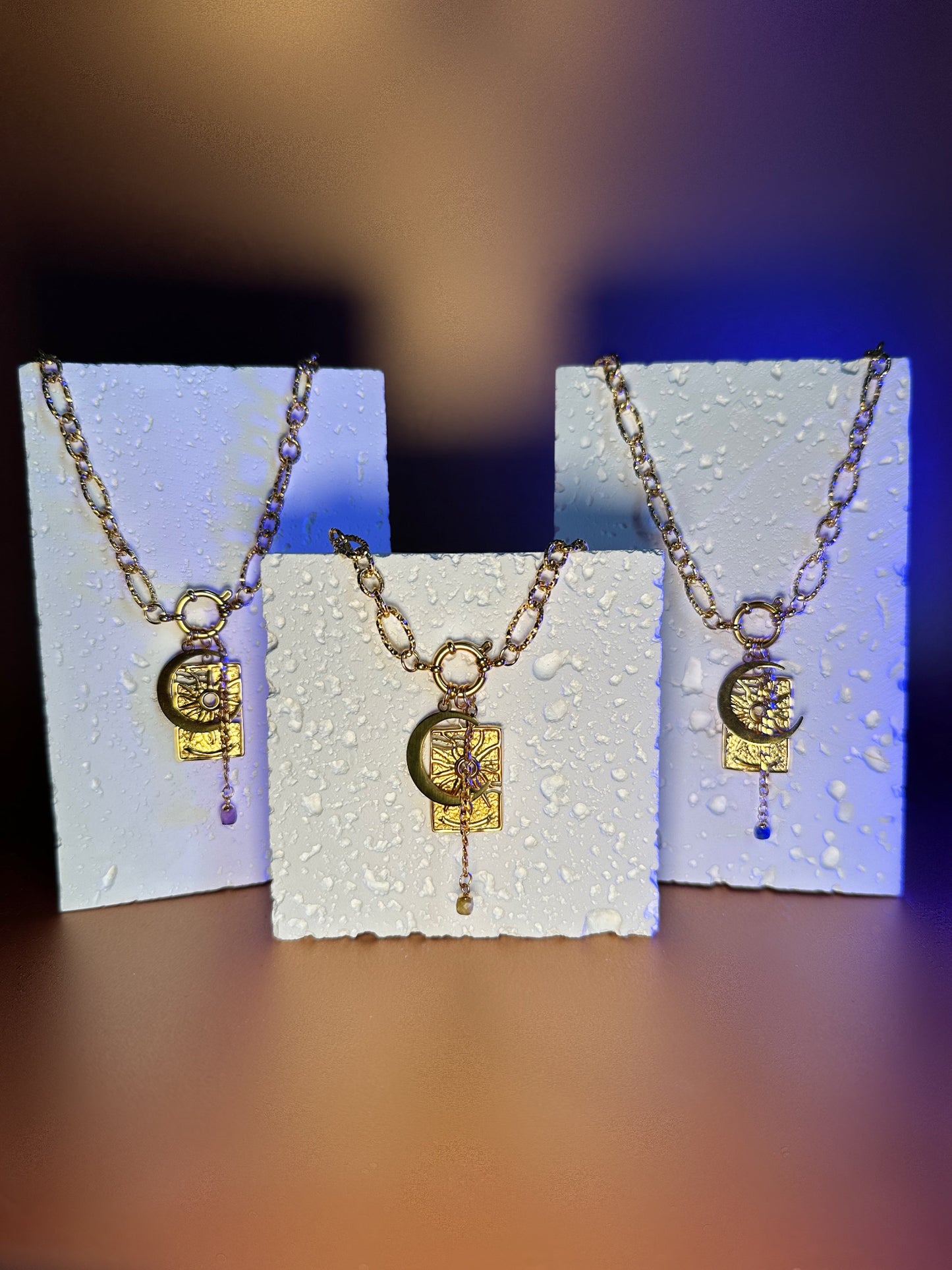 Collier ISIS