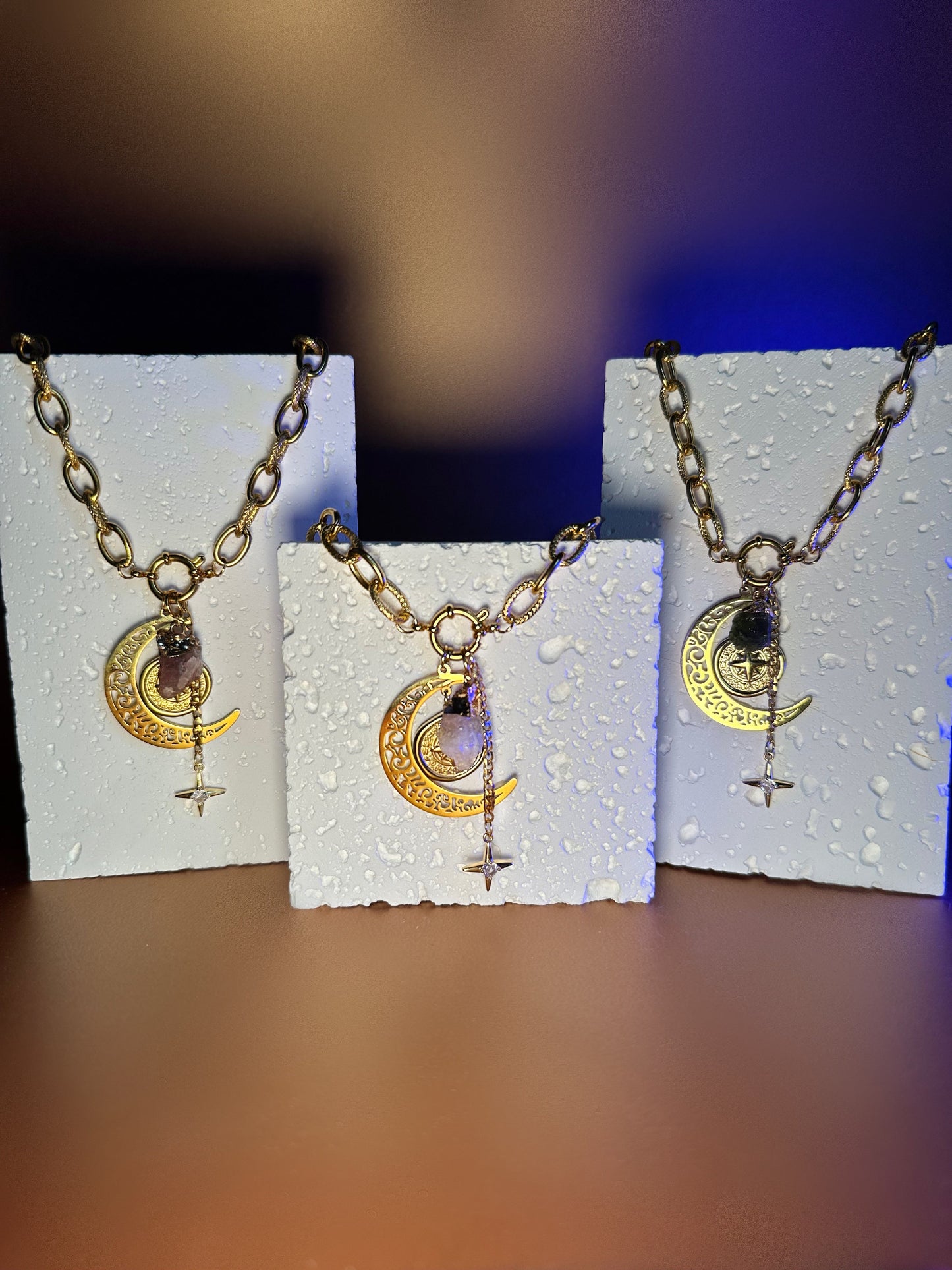 Collier THEIA
